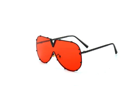 Trendy Unisex Sunglasses – Fashion UV400 Shades for Everyday Wear