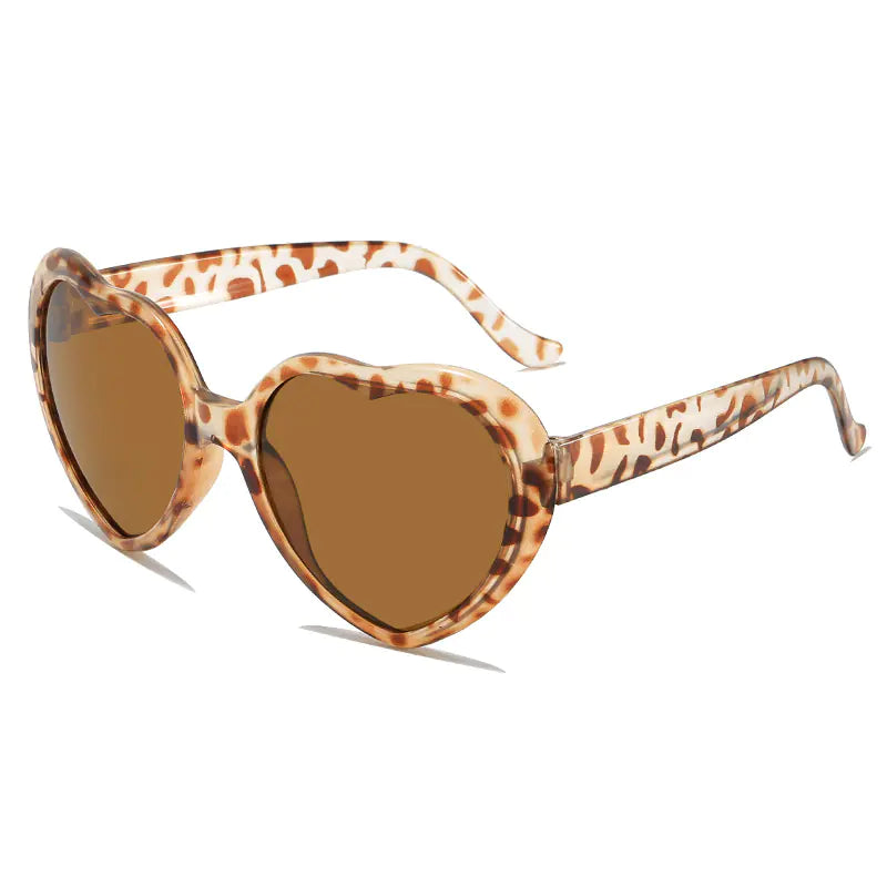 Trendy Heart Frame Sunglasses – Bold & Playful Eyewear for Summer Looks