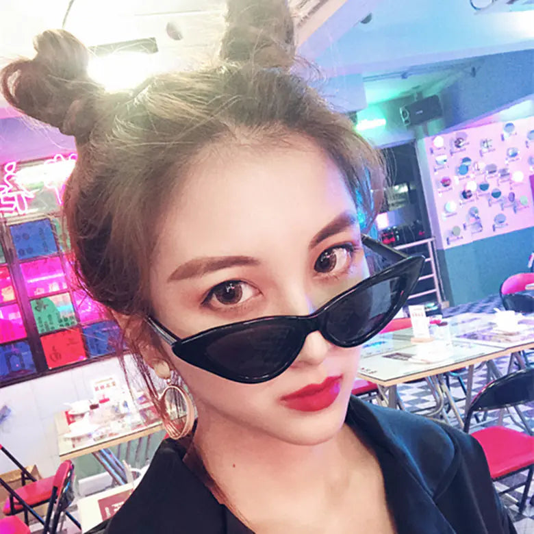 ClawBack Cat Eye Hip Hop Sunglasses for Women - Retro Style