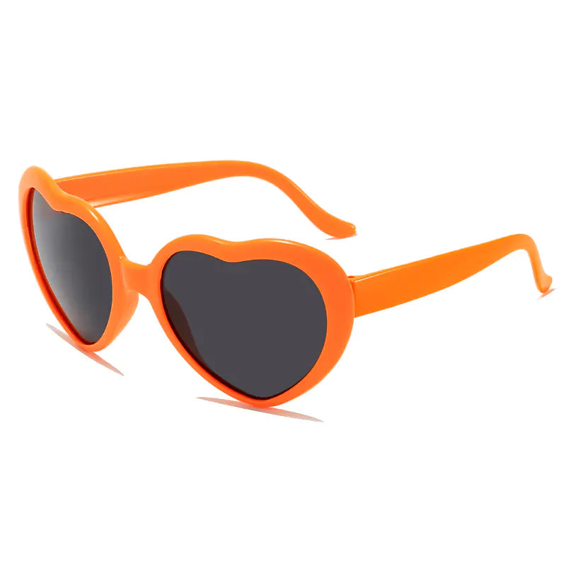 Trendy Heart Frame Sunglasses – Bold & Playful Eyewear for Summer Looks