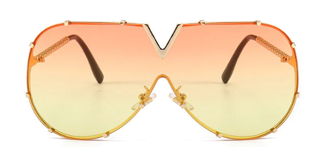 Trendy Unisex Sunglasses – Fashion UV400 Shades for Everyday Wear